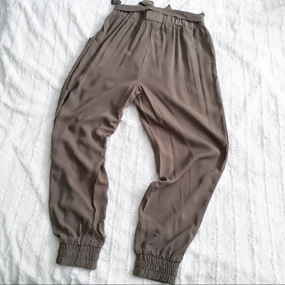 NWT New Look Belted Green Chino Joggers - Picture 2 of 8